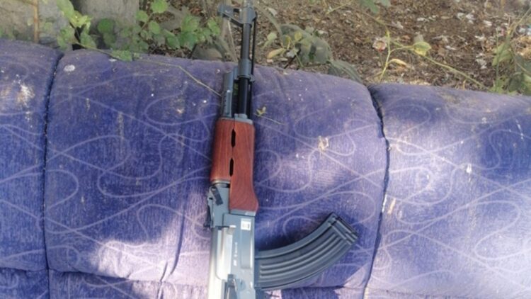 Uzun Namlulu Silah Alarmı Polisi Harekete Geçirdi: Boncuk Atar Tüfek Çıktı