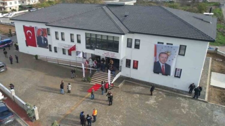 Yalova’da Hayırsever Tarafından Yaptırılan Aile Sağlığı Merkezi Açıldı