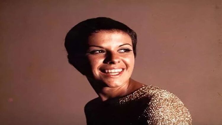 Yapay Zekâ Şarkıcı Elis Regina’yı Canlandırdı