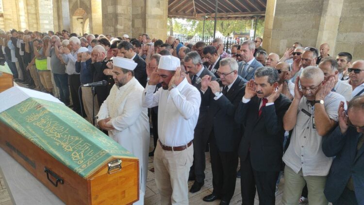 Yaşar Yörük’ün Cenazesi Edirne’de Toprağa Verildi