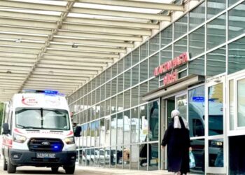 İşçinin Kafasına Yük Asansörü Düştü