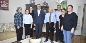 Yunus Sezer ve Eşi Canan Sezer Şehit Ailesini Ziyaret Etti