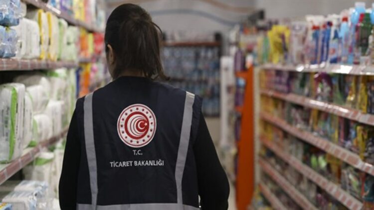 Antalya’da Etiket ve Haksız Fiyat Artışına Yönelik Denetimi Yapıldı