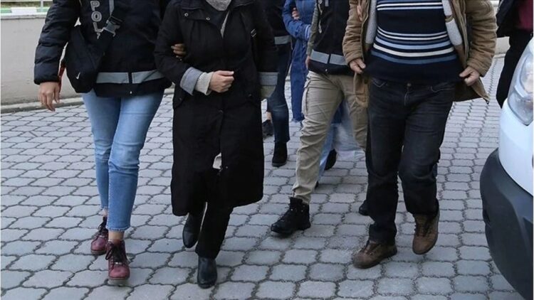 FETÖ Operasyonu İle 10 Şüpheli Yakalandı