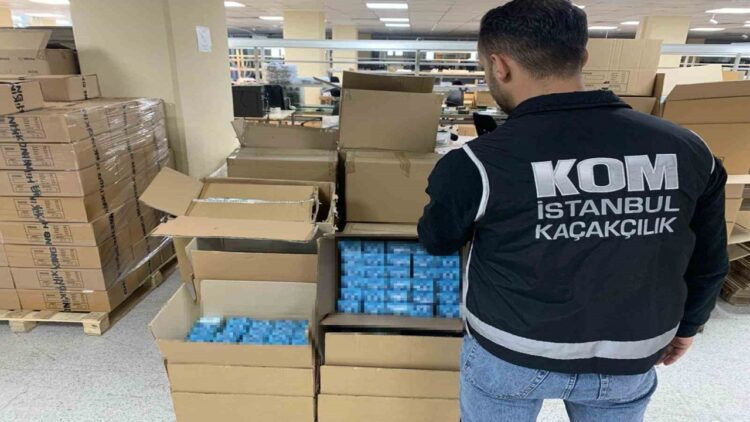 Kaçakçılık Operasyonu:18 bin 325 Cep Telefonu Ele Geçirildi