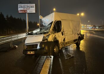 Anadolu Otoyolu’nda 3 Aracın Karıştığı Kazada 1 Kişi Öldü