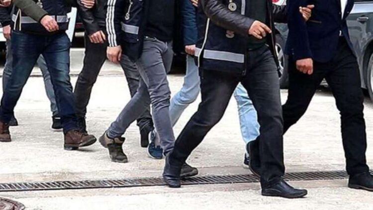 Balıkesir’de Asayiş Uygulamasında Aranan 7 Kişi Yakalandı