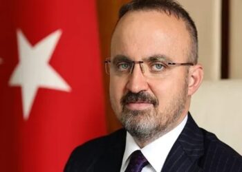 İçişleri Bakan Yardımcısı Bülent Turan Oyunu Lapseki’de Kullandı