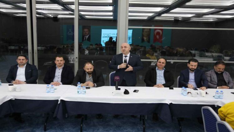 Darıca Belediye Başkanı Bıyık Gazetecilerle Sahur Yaptı