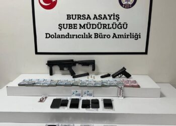 İki Kardeşin 2 Milyon 130 Bin Lirasını Alan Dolandırıcılar Yakalandı