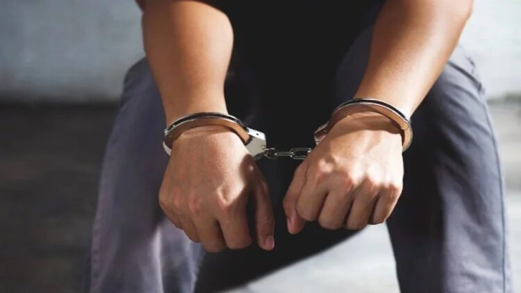 Çanakkale’de 17 Yıl 3 Ay 20 Gün Kesinleşmiş Hapis Cezası Bulunan Firari Hükümlü Yakalandı