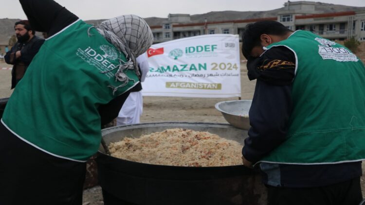 İDDEF Ramazanda 32 Ülkede İftar Sofraları Kuruyor