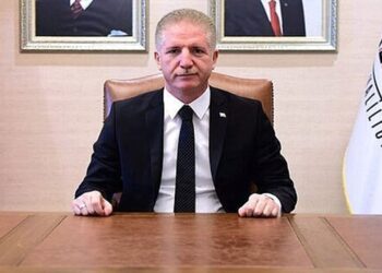 İstanbul Valisi Davut Gül Şehitlik Ziyareti Gerçekleştirdi