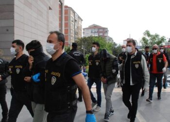 43 Kişiyi Yağ ve Şeker Satışı Vaadiyle Dolandıran 6 Şüpheli Yakalandı