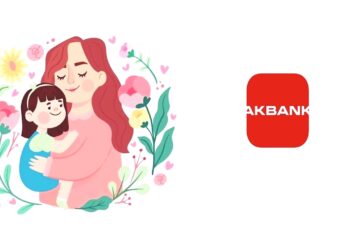 Akbank Anneler Günü İçin Kampanya Düzenledi