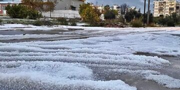 Antalya’da Etkili Olan Dolu Yağışı Tarım Alanlarını Etkiledi