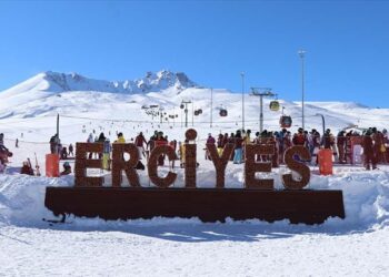 Erciyes Mayıs Ayında Kar Yağışının Etkisine Girdi