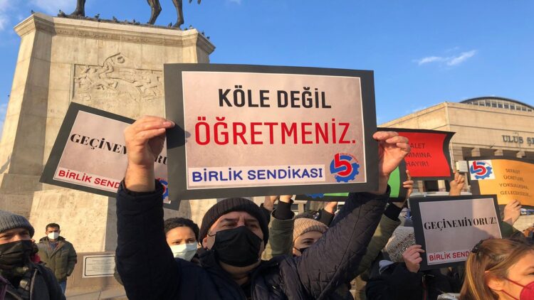 Öğretmenlerden Çalışma Koşulları Protestosu