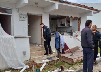 Evde Tüp Patladı: 1 Kişi Yaralandı