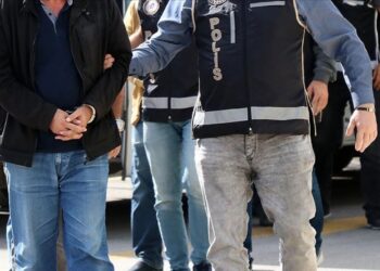 Polis Taklidi Yaparak Dolandırıcılık Yapan Üç Suçlu Yakalandı