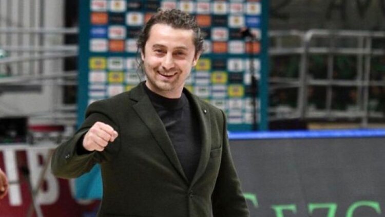 Sezer Sezgin Yeniden Bursaspor Basketbol Takımı’nda Başkanlık Görevine Seçildi