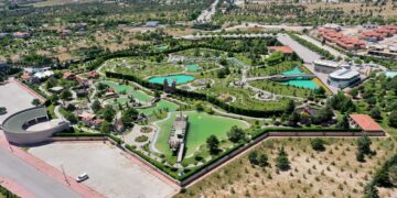 80 Binde Devr-i Alem Parkı 10 Yılda 2.5 Milyon Ziyaretçiyi Ağırladı