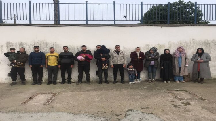Edirne’de Düzensiz Göçmen Operasyonu: 16 Kişi Yakalandı