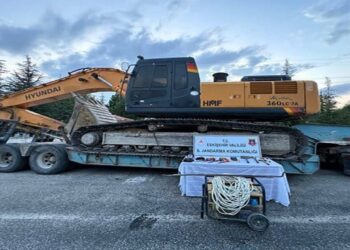 Kaçak Kazı Yapan 10 Kişi Yakalandı