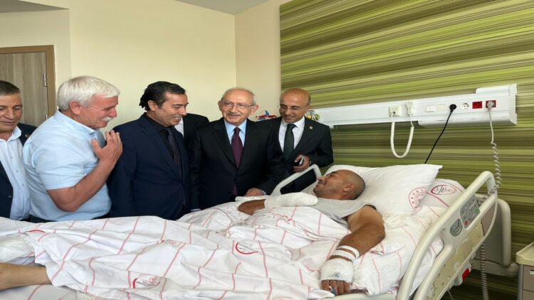 Kılıçdaroğlu’ndan Silahlı Saldırıda Yaralanan CHP’li Bahadır’a Hastane Ziyareti