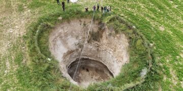 Konya’da Obruğa Köpek Düştü