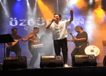 Özgür Can Çoban Beyşehir’de Sahne Aldı