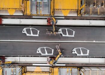 2024’ü rekorla kapatan otomotiv sektörü bu yıl 39 milyar dolar ihracat hedefliyor haberi