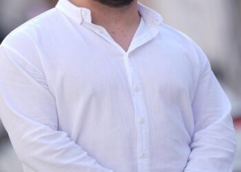 Bahçesinde baktığı kediden bulaşan bakteri görme kaybına yol açtı haberi