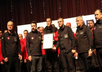 Bursa’da akredite arama kurtarma grup üyelere arma merasimi düzenlendi