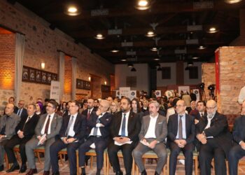 Bursa’da “Türkiye’nin Sivil Anayasa Yolculuğu Projesi Anayasa Buluşmaları” programı düzenlendi