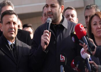 CHP Gençlik Kolları Genel Başkanı Cem Aydın adli kontrol şartıyla serbest bırakıldı haberi