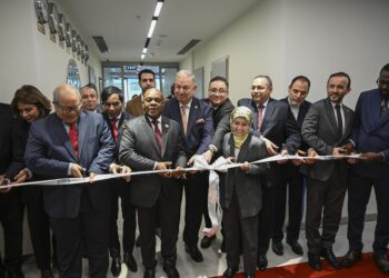 D-8 Teşkilatı Sekreteryasının İstanbul’daki yeni binasının açılışı yapıldı haberi