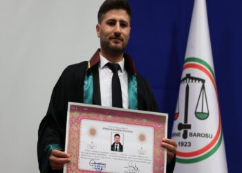 Edirne Adliyesi’nde mübaşirlikten avukatlığa uzanan başarı hikayesi haberi