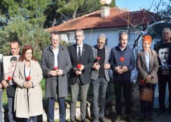 Gazeteci Uğur Mumcu, Ayvalık’ta anıldı haberi