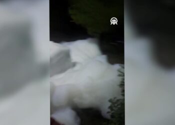 GÜNCELLEME – Yalova’da hatta görülen köpüklenme nedeniyle su kesintisi yaşanıyor haberi