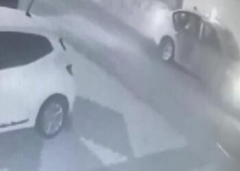 İstanbul’da iş yerlerini kurşunlayıp haraç istediği öne sürülen 6 şüpheli tutuklandı haberi