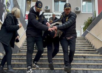 İstanbul’da sahte içkiden ölümlere ilişkin yakalanan 4 şüpheliden 2’si tutuklandı