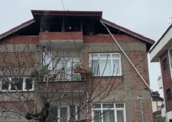 Sakarya’da baba oğul “şampiyon kanaryalar” yetiştiriyor