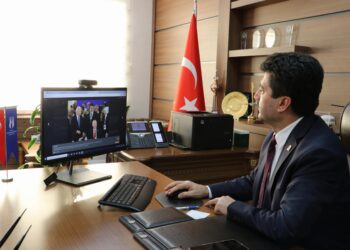 SUBÜ Rektörü Sarıbıyık, AA’nın “Yılın Kareleri” oylamasına katıldı haberi