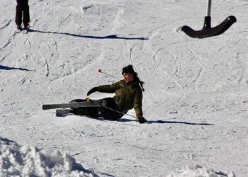 Uludağ’da yarıyıl tatilinin ilk gününde pistler doldu