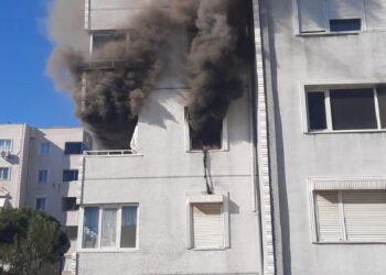 Balıkesir’de çıkan iki ayrı ev yangını söndürüldü haberi