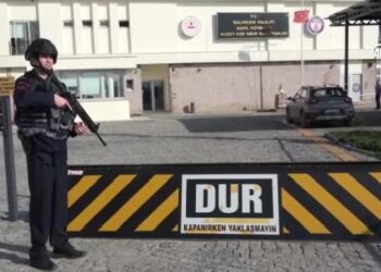 Balıkesir’de Sahil Güvenlik unsurları düzensiz göçle mücadelesini sürdürüyor haberi