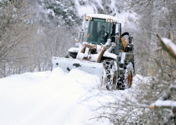 Bartın, Zonguldak ve Sakarya’da kardan kapanan 160 yerleşim yeri yolu ulaşıma açıldı haberi