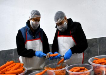 Bilecik’in köyünde üretilen “hardal tohumlu turşu” ile ihracata hazırlanıyorlar haberi