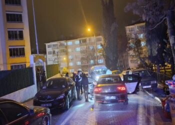 Bilecik’te bir kadın ve eşini alıkoyup, polise silah doğrultan şüpheli etkisiz hale getirildi haberi